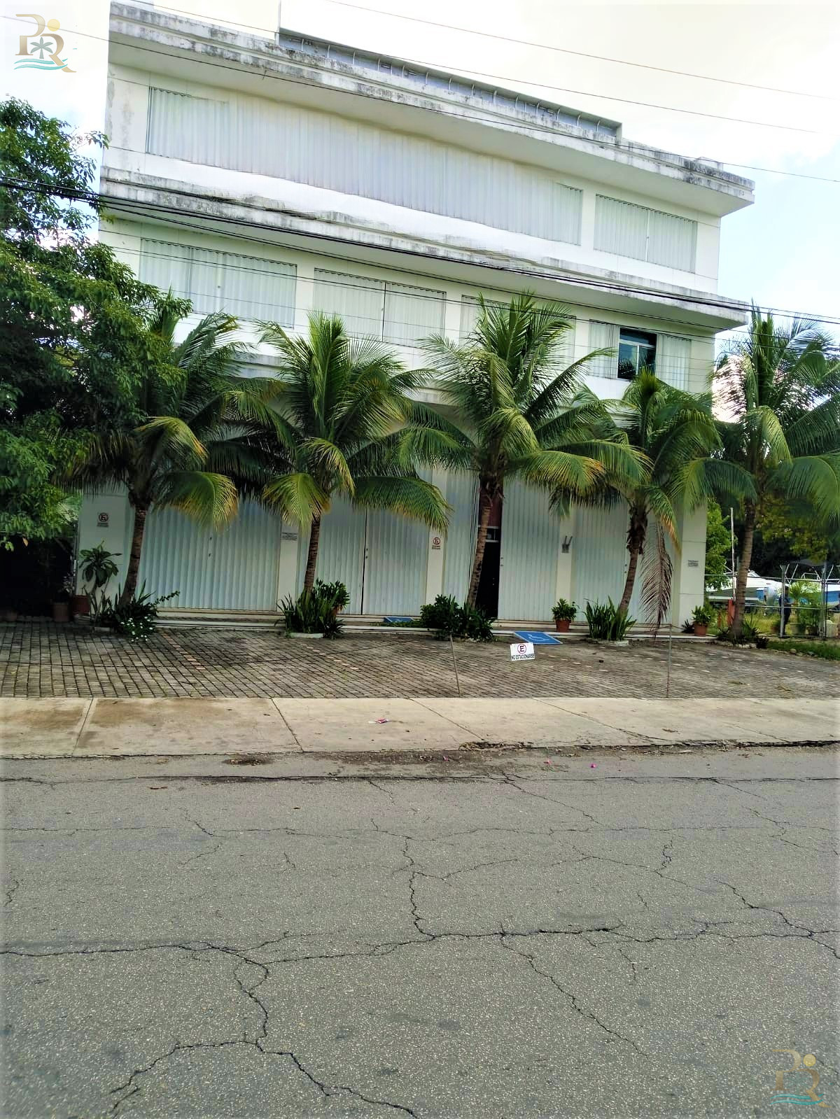 Property gallery MAKE THIS PROPERTY YOUR NEXT CORPORATE HOME