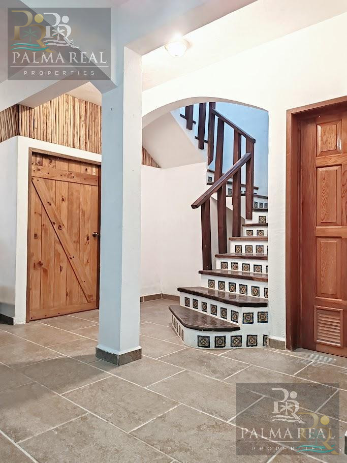 Property gallery Colonial Charm Turn-Key Home with Private Pool & Studio