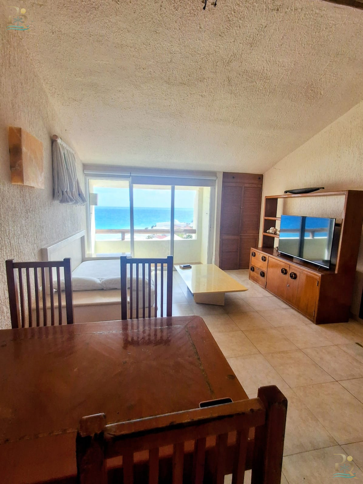 Property gallery Exclusive Oceanfront penthouse