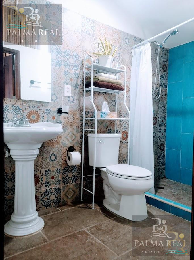 Property gallery Colonial Charm Turn-Key Home with Private Pool & Studio