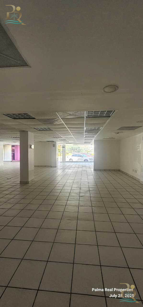 Property gallery Ground Floor Retail Space on Av. Tulum