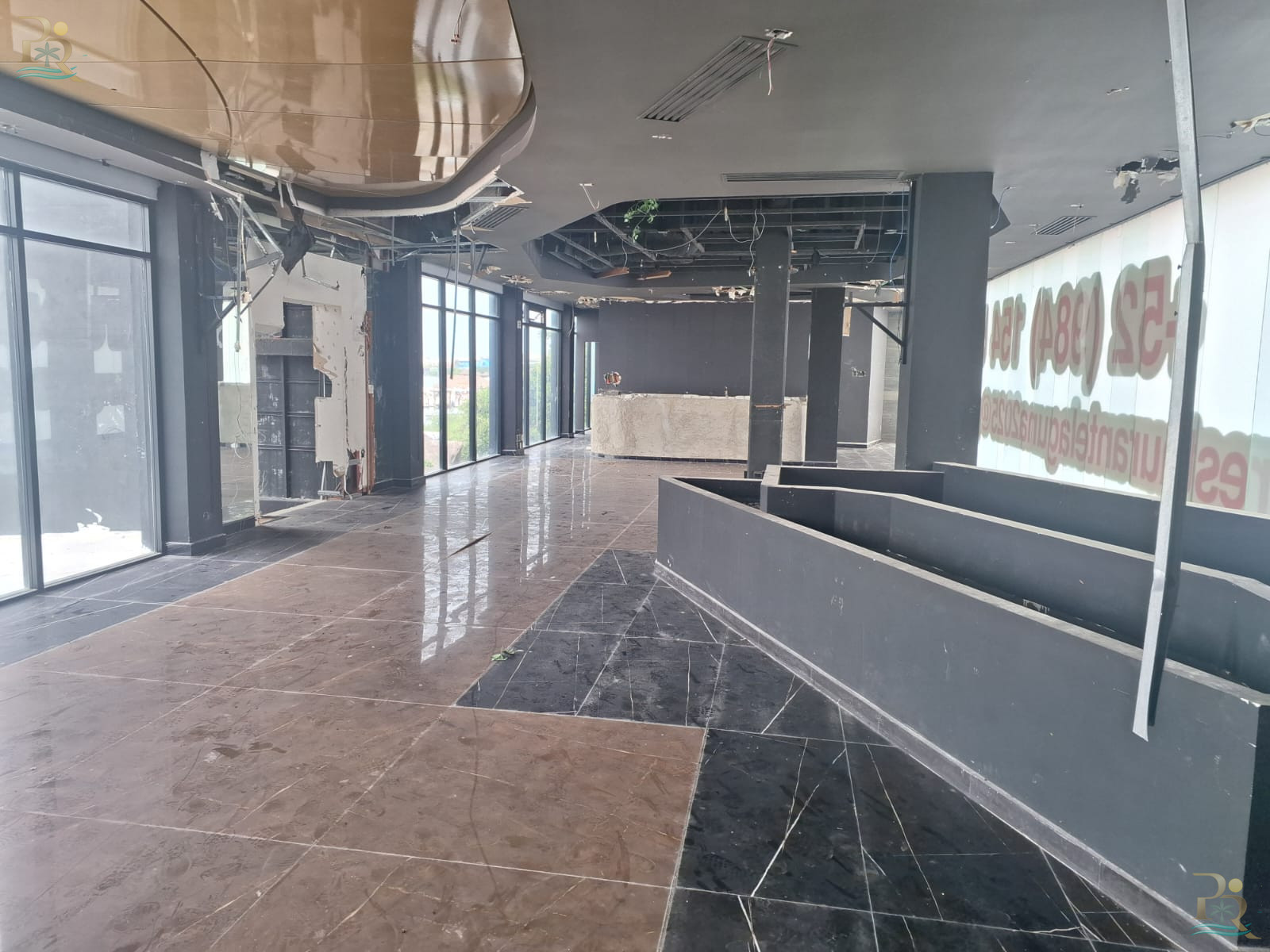 Property gallery Waterfront Restaurant Space – Cancún Hotel Zone