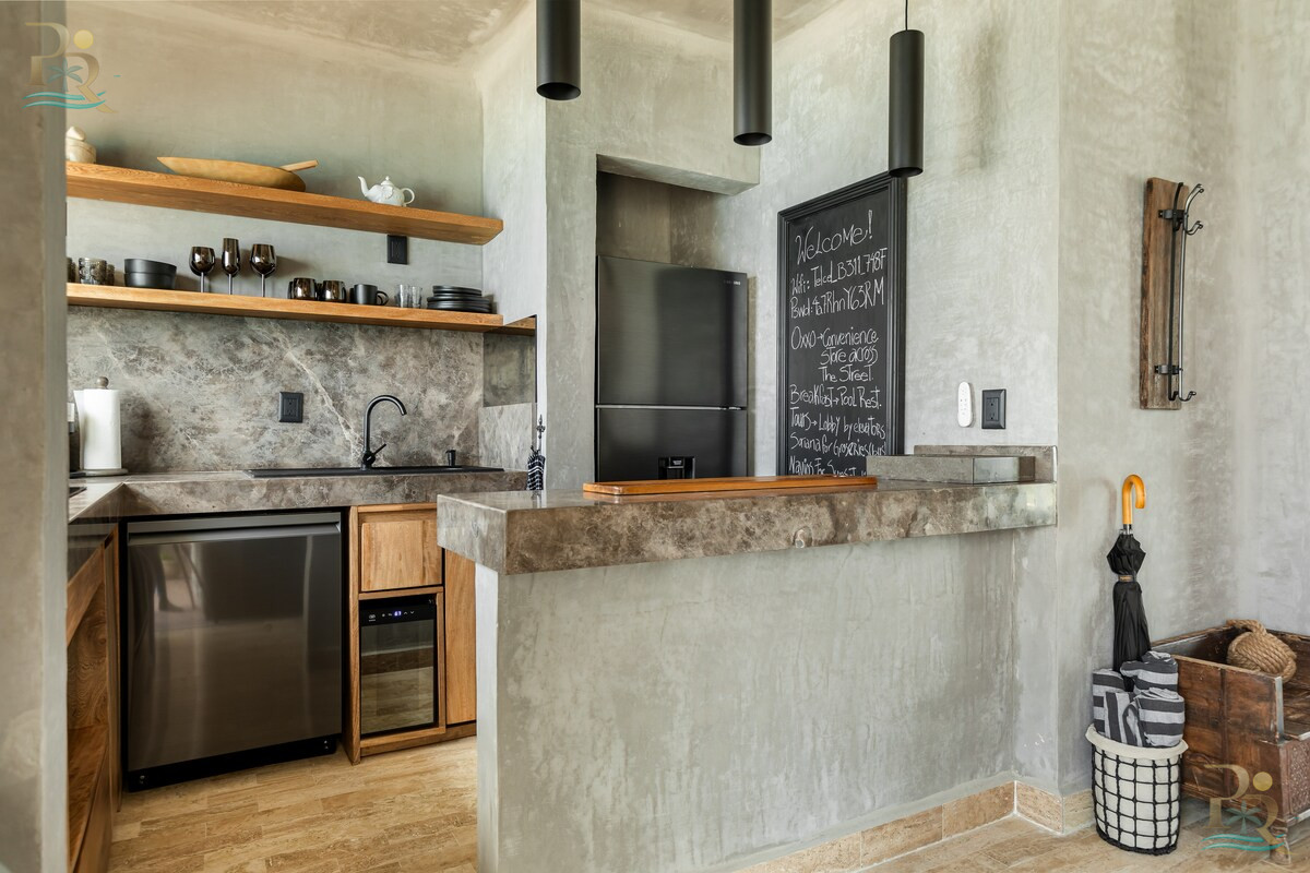 Property gallery Exclusive Ocean & Lagoon View Apartment with Panoramic Views