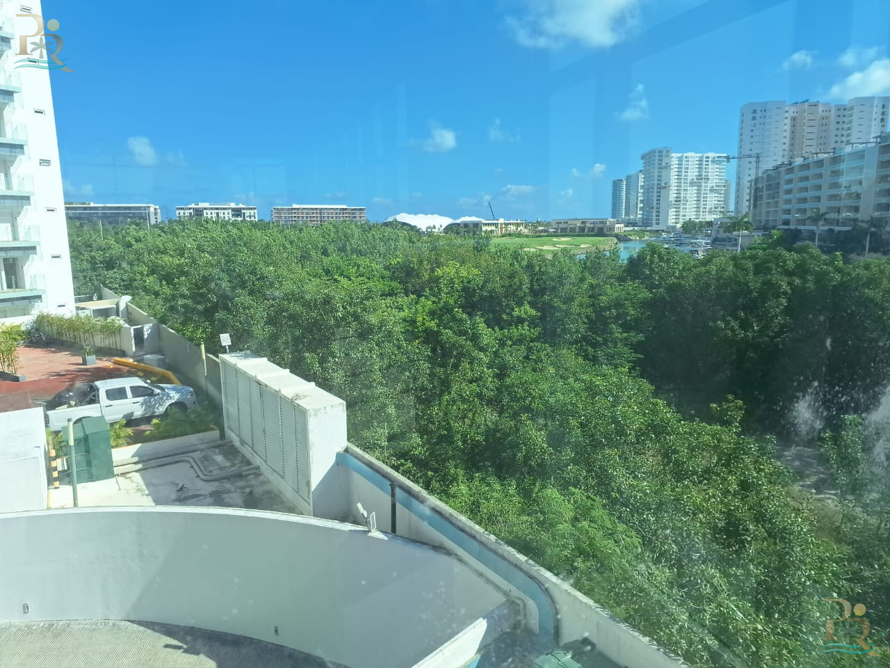 Property gallery Prime Commercial Space for Lease in Puerto Cancún