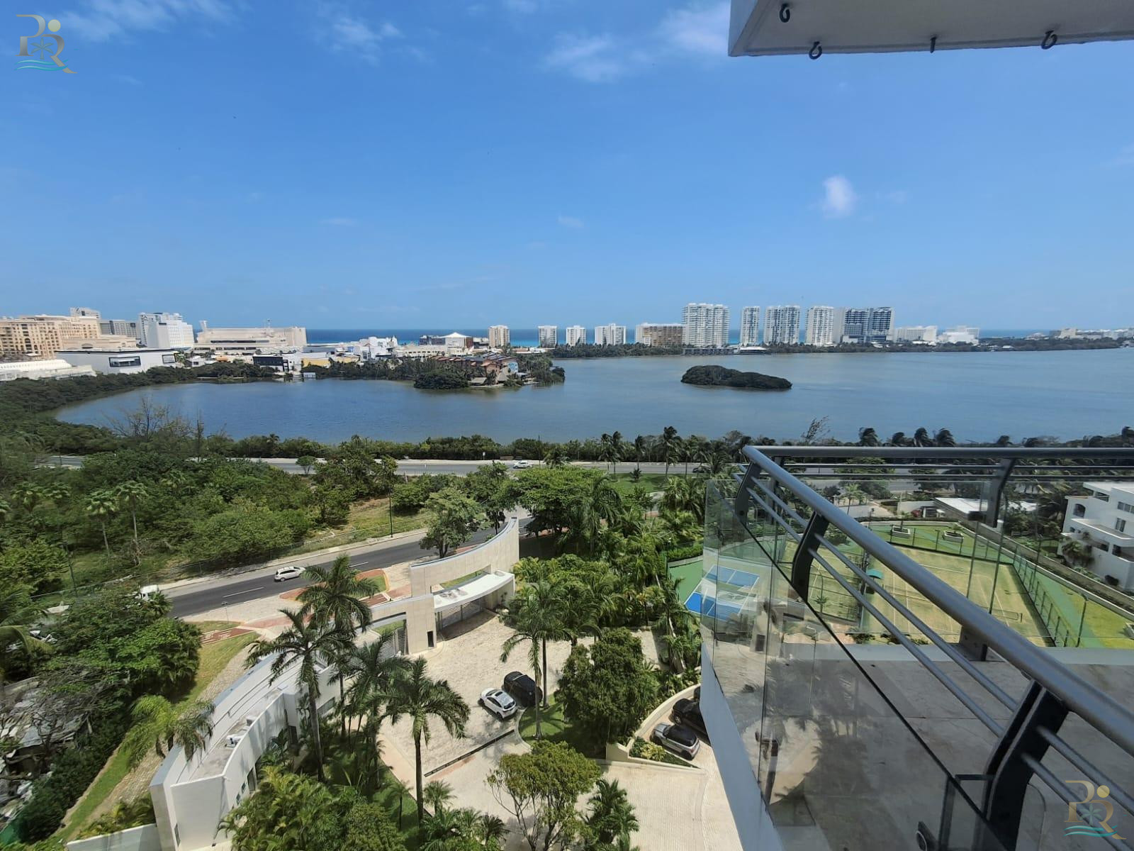 Property gallery "Where the Caribbean and the Lagoon Embrace: A Sky Residence on the 10th Floor"