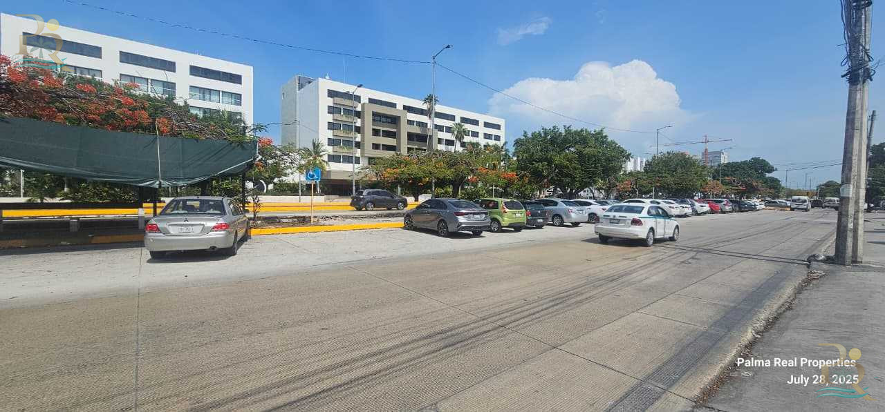 Property gallery Ground Floor Retail Space on Av. Tulum