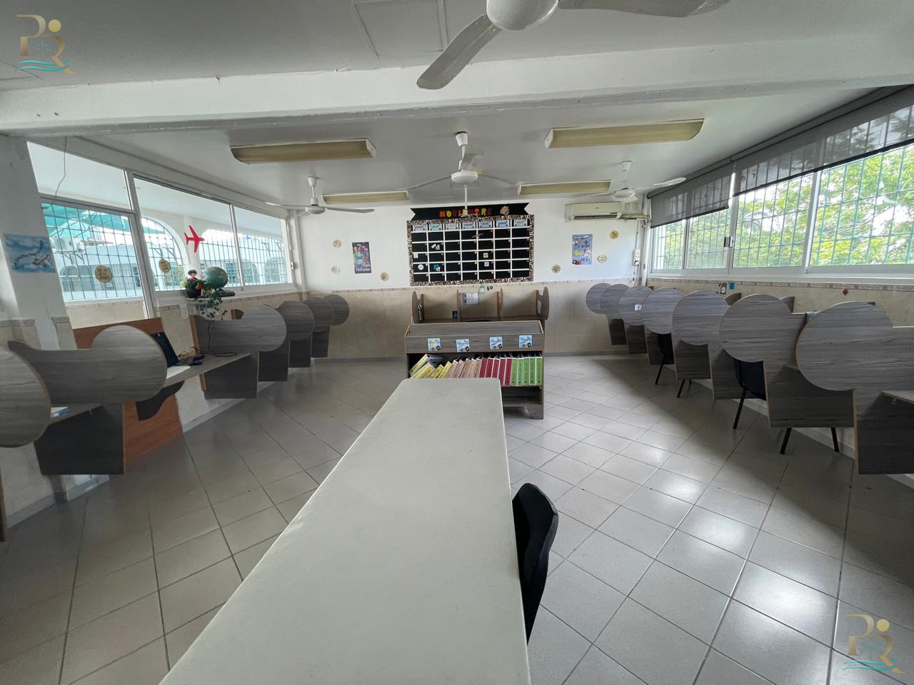 Property gallery Income-Producing Asset with Redevelopment Upside | 3,305 m² Mixed-Use Property in Cancun