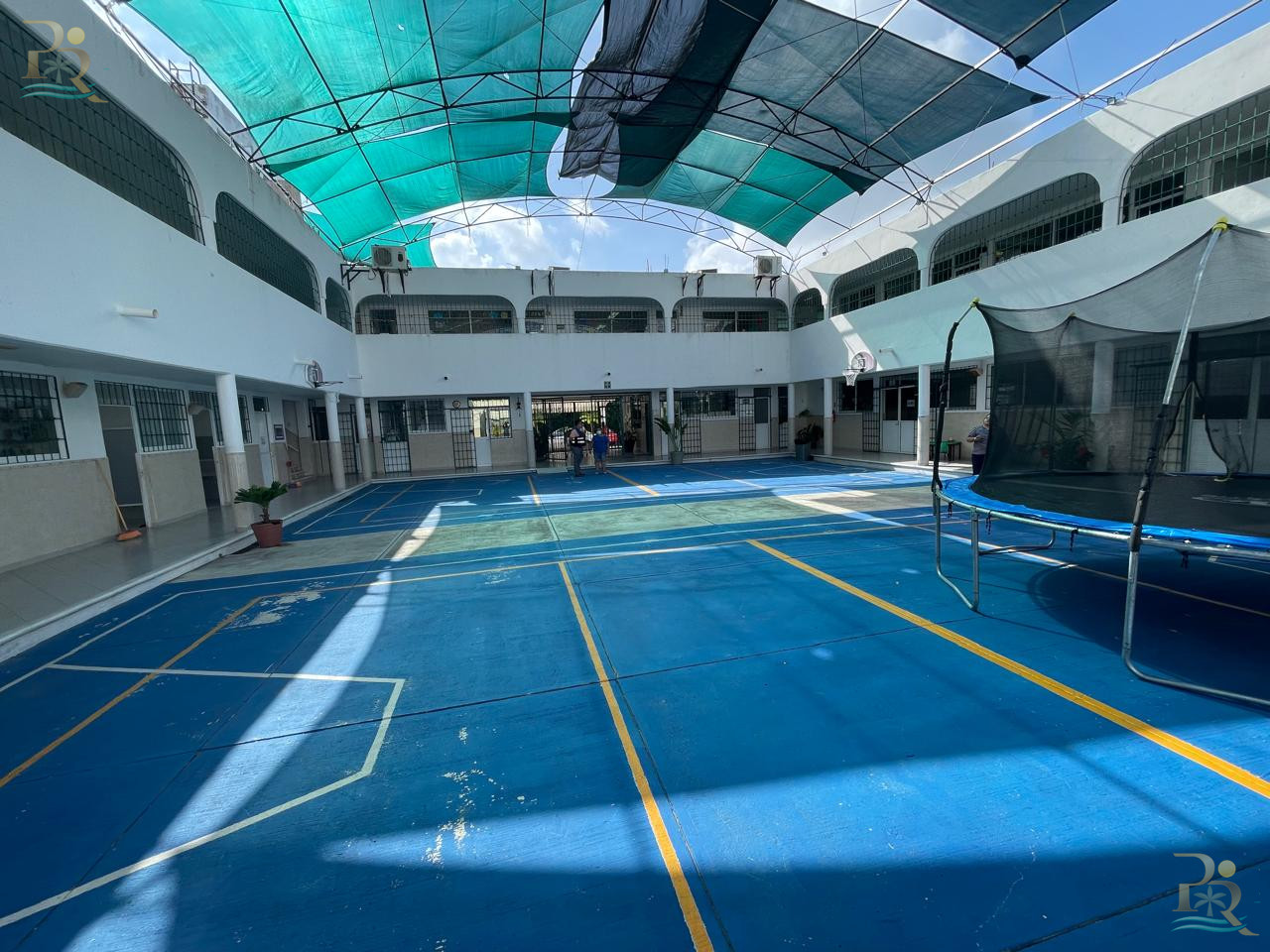 Property gallery Income-Producing Asset with Redevelopment Upside | 3,305 m² Mixed-Use Property in Cancun