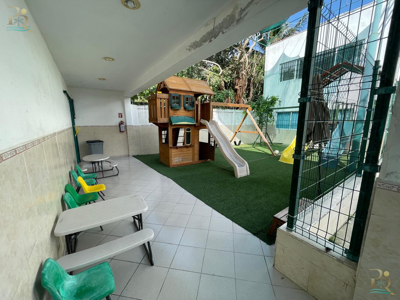 Property gallery Income-Producing Asset with Redevelopment Upside | 3,305 m² Mixed-Use Property in Cancun