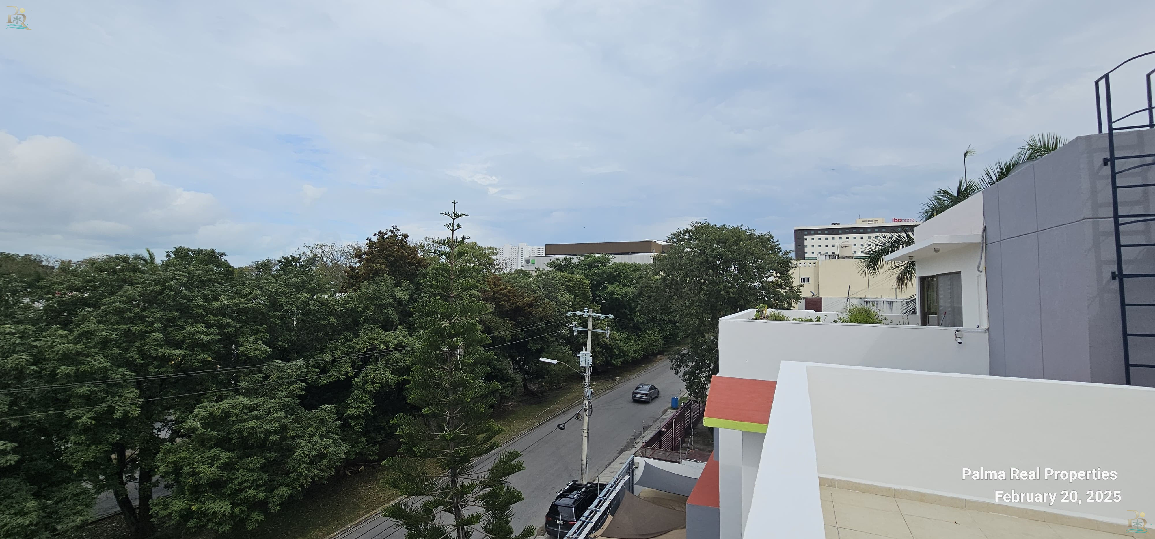 Property gallery Spacious Two-Level Luxury Residence for Long-Term Rent in the Heart of Cancun