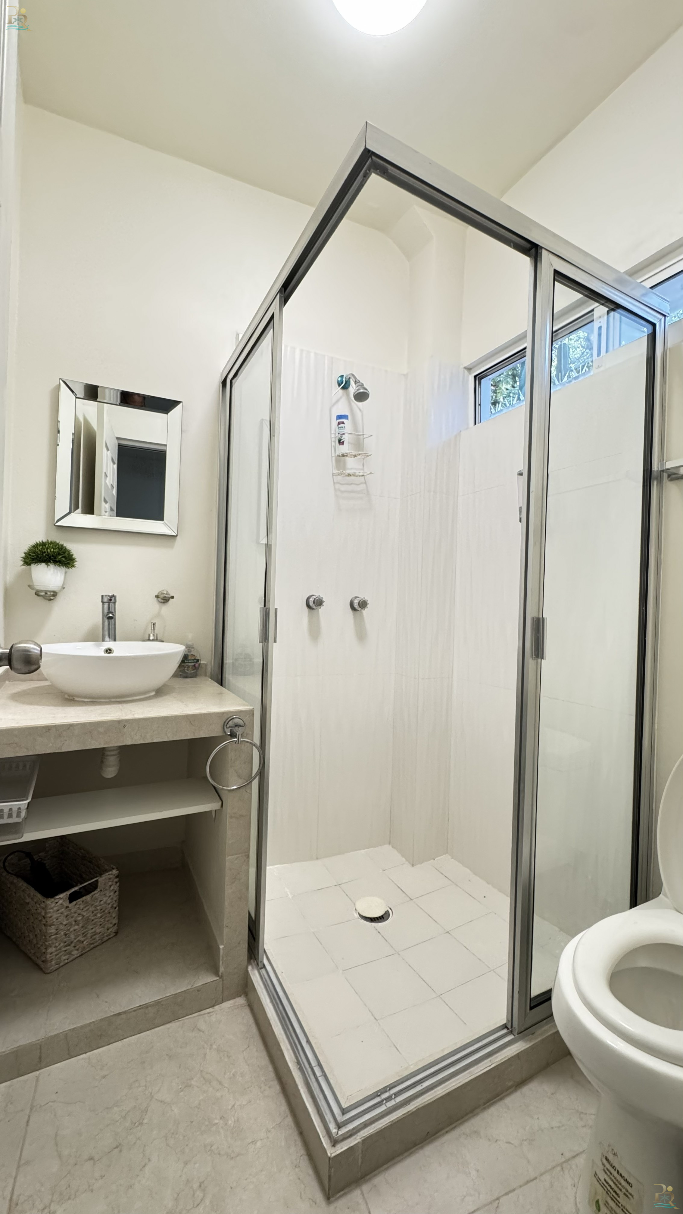 Property gallery Comfy Ground Floor Apartment with Great Location