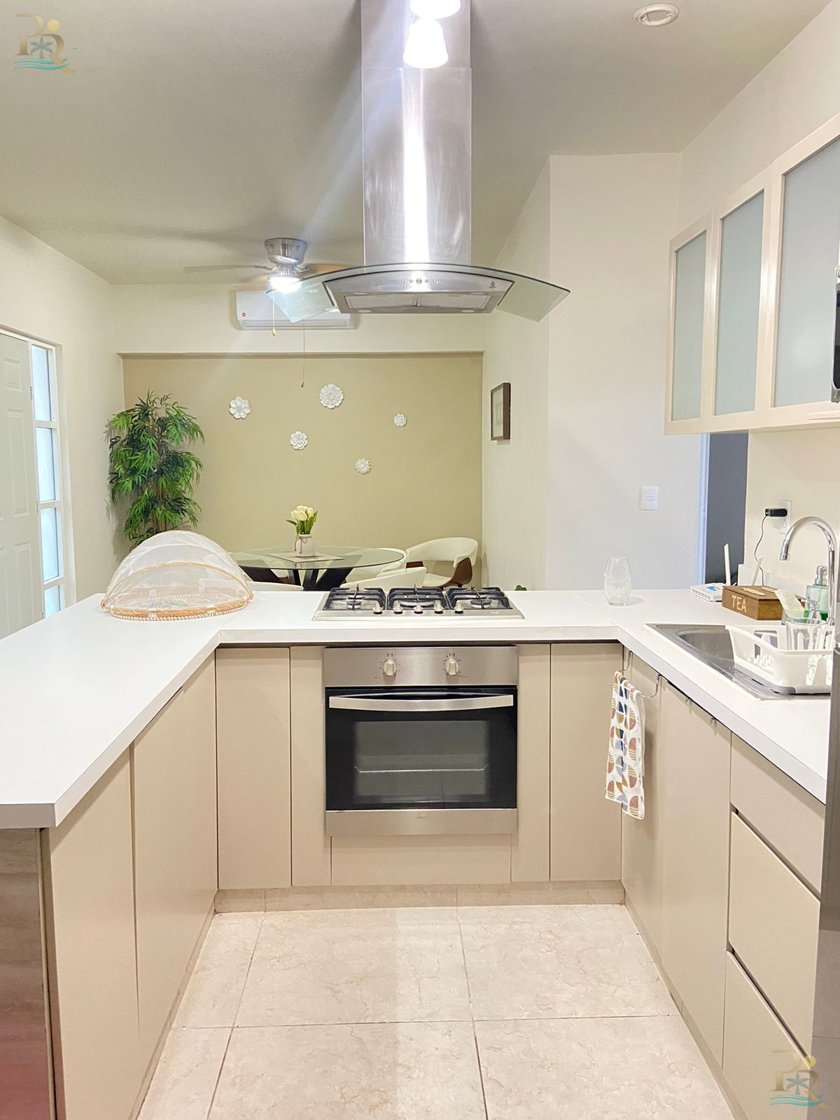 Property gallery Comfy Ground Floor Apartment with Great Location